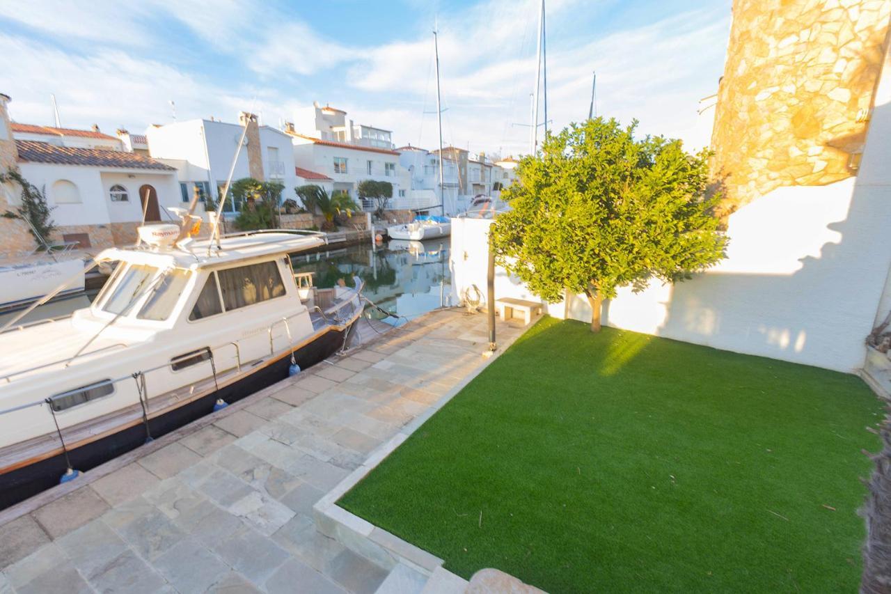 Rnet - Villa Piscina Port Primer Empuriabrava Exteriér fotografie