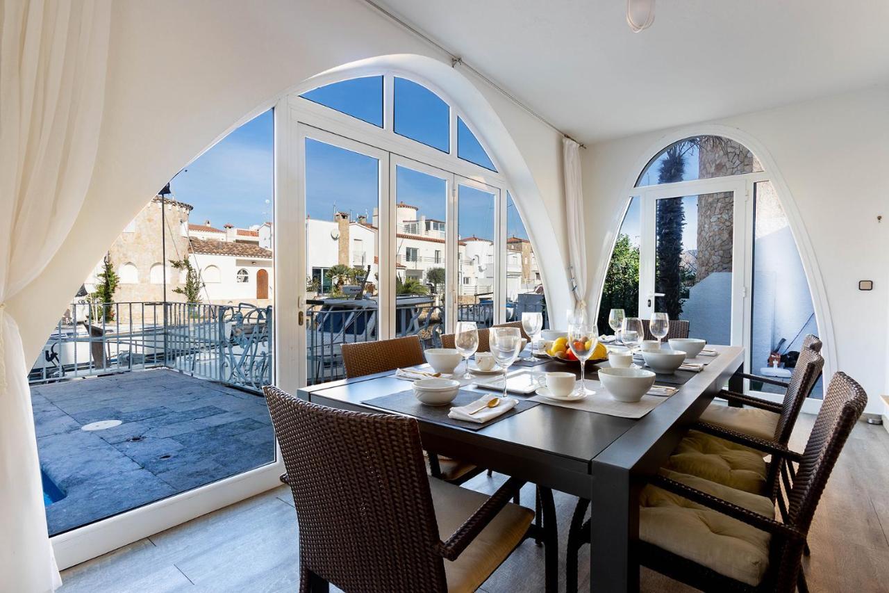 Rnet - Villa Piscina Port Primer Empuriabrava Exteriér fotografie